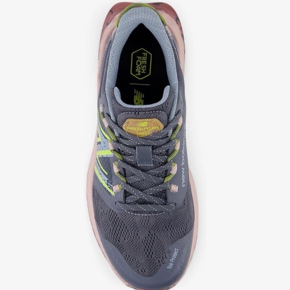 New Balance Women’s fresh foam Garoe V1 Trail Running Shoes. 8Wide - Picture 3 of 5